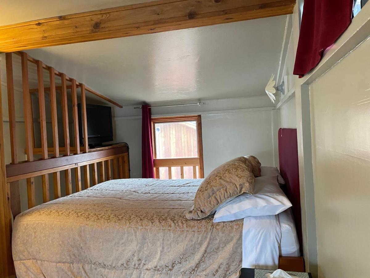 Luna Bed & Breakfast Grand Forks Exterior foto